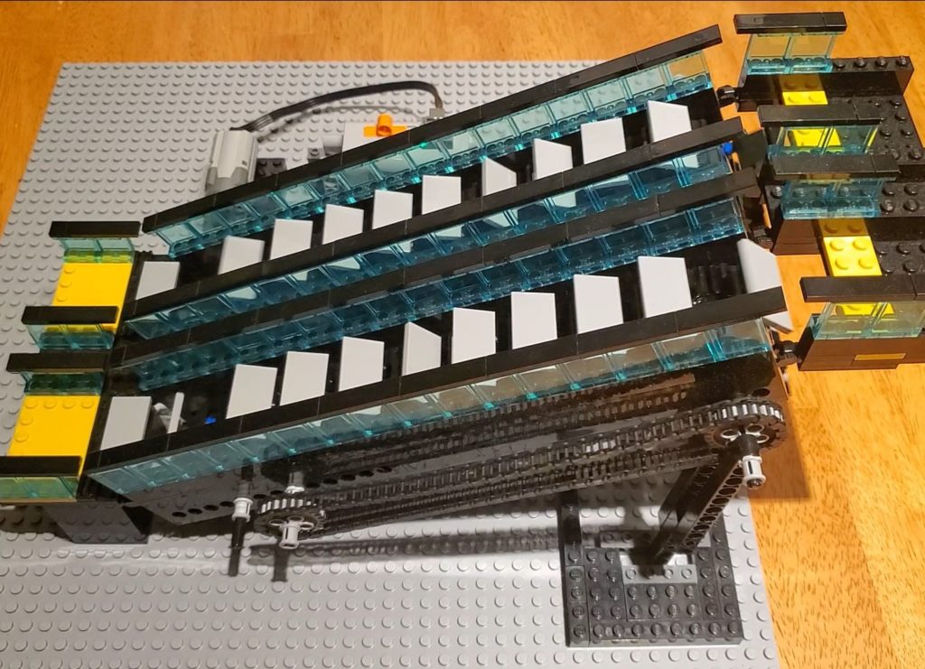 LEGO escalator right side view